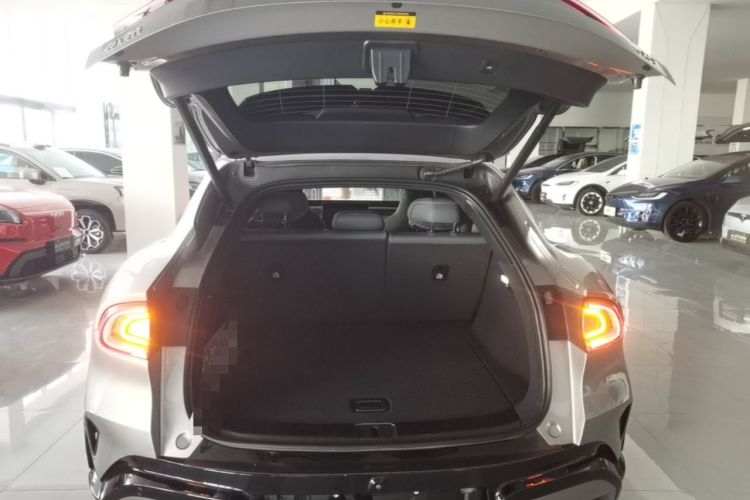 Used Xiaomi Auto YU7 2025 Ultra-Long Range Rear-Wheel Drive Version Trunk