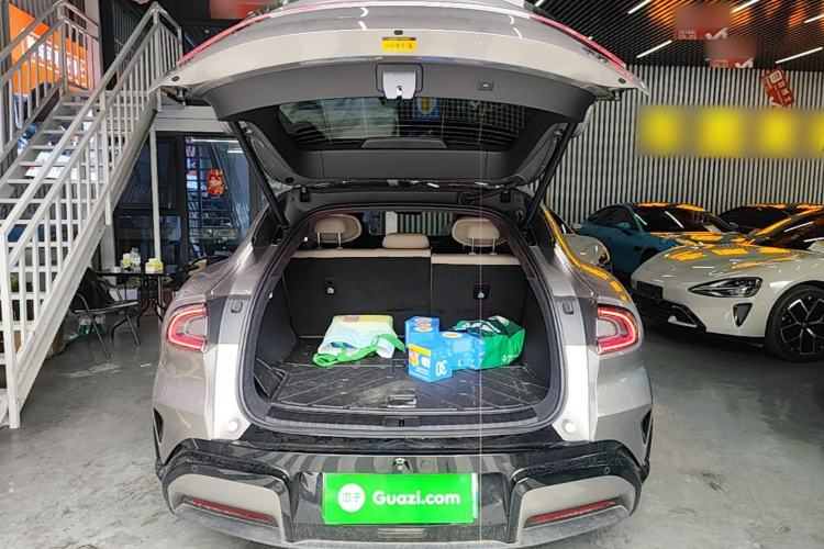 Used Xiaomi Auto YU7 2025 Ultra-Long Range High-Performance All-Wheel-Drive Max Edition Trunk