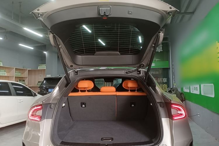 Used Xiaomi Auto YU7 2025 Ultra-Long Range Rear-Wheel Drive Version Trunk