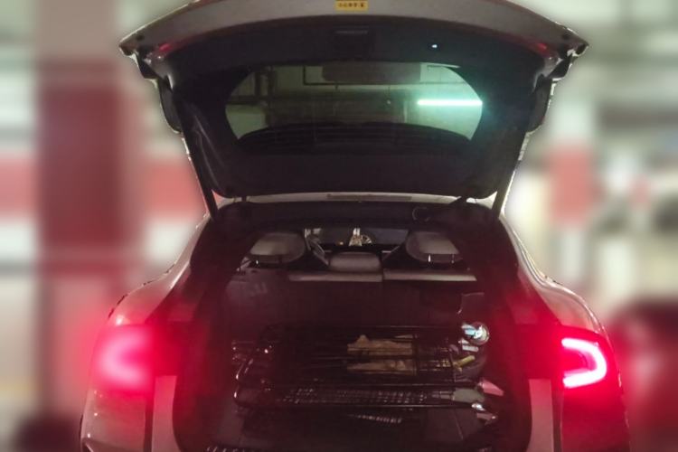 Used Xiaomi Auto YU7 2025 Ultra-Long Range Rear-Wheel Drive Version Trunk