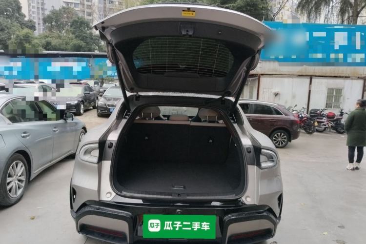 Used Xiaomi Auto YU7 2025 Ultra-Long Range High-Performance All-Wheel-Drive Max Edition Trunk