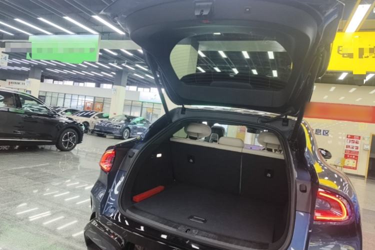 Used Xiaomi Auto YU7 2025 Ultra-Long Range High-Performance All-Wheel-Drive Max Edition Trunk