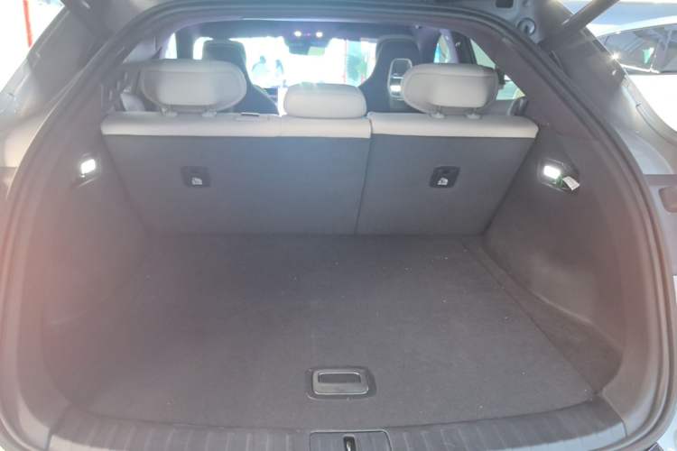 Used Xiaomi Auto YU7 2025 Ultra-Long Range Rear-Wheel Drive Version Trunk