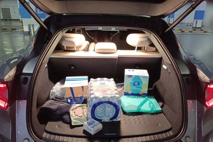 Used Xiaomi Auto YU7 2025 Ultra-Long Range High-Performance All-Wheel-Drive Max Edition Trunk