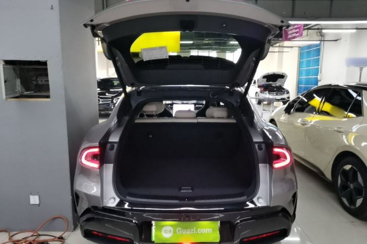 Used Xiaomi Auto YU7 2025 Ultra-Long Range Rear-Wheel Drive Version Trunk