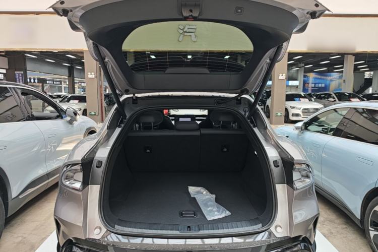 Used Xiaomi Auto YU7 2025 Ultra-Long Range All-Wheel Drive Pro Version Trunk