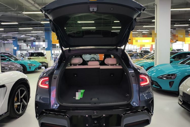 Used Xiaomi Auto YU7 2025 Ultra-Long Range High-Performance All-Wheel-Drive Max Edition Trunk