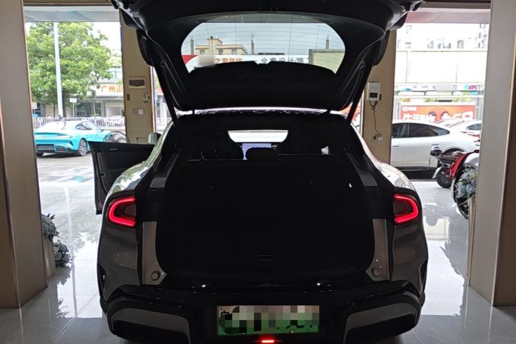 Used Xiaomi Auto YU7 2025 Ultra-Long Range Rear-Wheel Drive Version Trunk