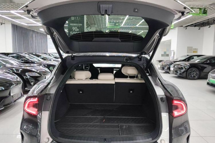 Used Xiaomi Auto YU7 2025 Ultra-Long Range Rear-Wheel Drive Version Trunk