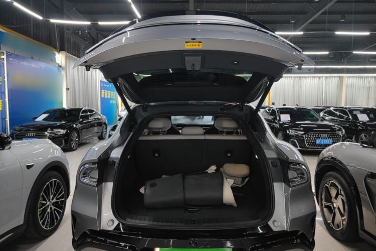 Used Xiaomi Auto YU7 2025 Ultra-Long Range Rear-Wheel Drive Version Trunk