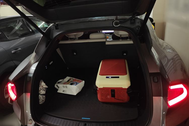 Used Xiaomi Auto YU7 2025 Ultra-Long Range High-Performance All-Wheel-Drive Max Edition Trunk