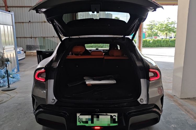 Used Xiaomi Auto YU7 2025 Ultra-Long Range High-Performance All-Wheel-Drive Max Edition Trunk