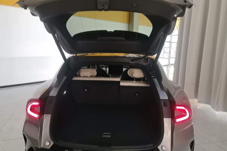 Used Xiaomi Auto YU7 2025 Ultra-Long Range Rear-Wheel Drive Version Trunk