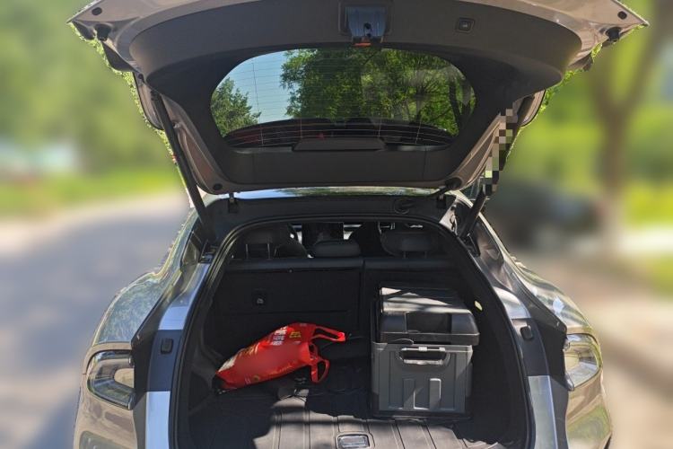 Used Xiaomi Auto YU7 2025 Ultra-Long Range All-Wheel Drive Pro Version Trunk