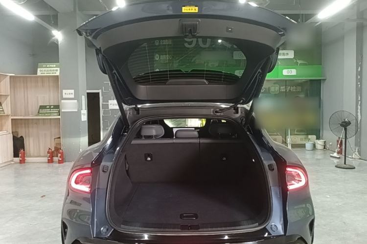 Used Xiaomi Auto YU7 2025 Ultra-Long Range Rear-Wheel Drive Version Trunk