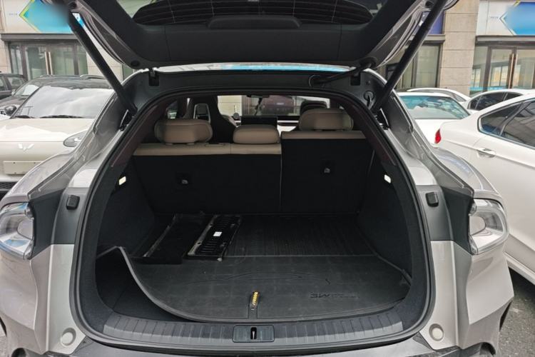 Used Xiaomi Auto YU7 2025 Ultra-Long Range Rear-Wheel Drive Version Trunk