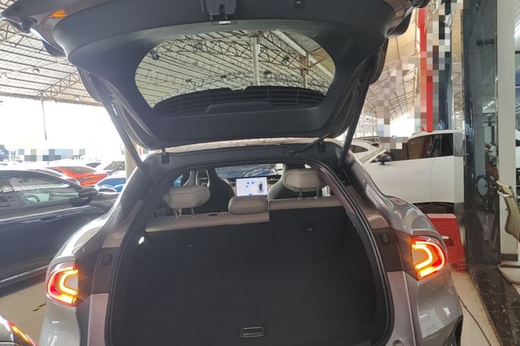 Used Xiaomi Auto YU7 2025 Ultra-Long Range Rear-Wheel Drive Version Trunk