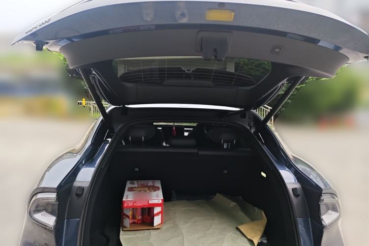 Used Xiaomi Auto YU7 2025 Ultra-Long Range Rear-Wheel Drive Version Trunk