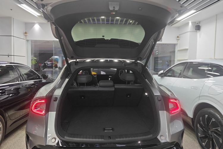 Used Xiaomi Auto YU7 2025 Ultra-Long Range Rear-Wheel Drive Version Trunk