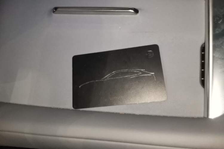 Used Xiaomi Auto YU7 2025 Ultra-Long Range High-Performance All-Wheel-Drive Max Edition Vehicle Key