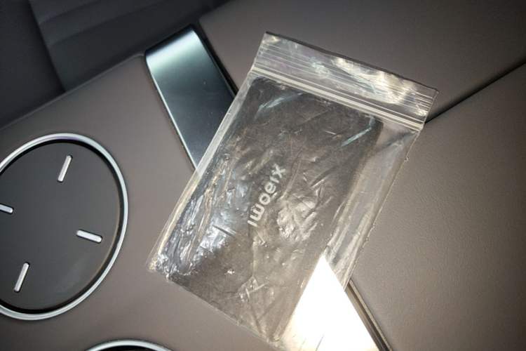 Used Xiaomi Auto YU7 2025 Ultra-Long Range High-Performance All-Wheel-Drive Max Edition Vehicle Key