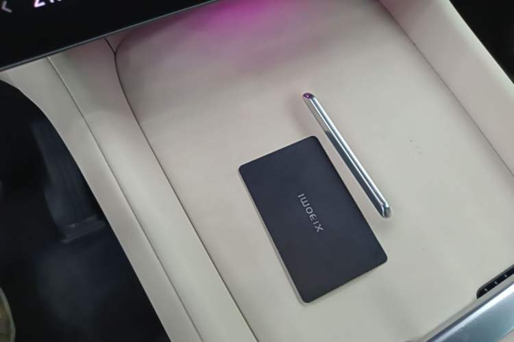 Used Xiaomi Auto YU7 2025 Ultra-Long Range High-Performance All-Wheel-Drive Max Edition Vehicle Key
