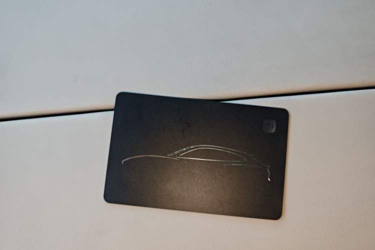 Used Xiaomi Auto YU7 2025 Ultra-Long Range High-Performance All-Wheel-Drive Max Edition Vehicle Key