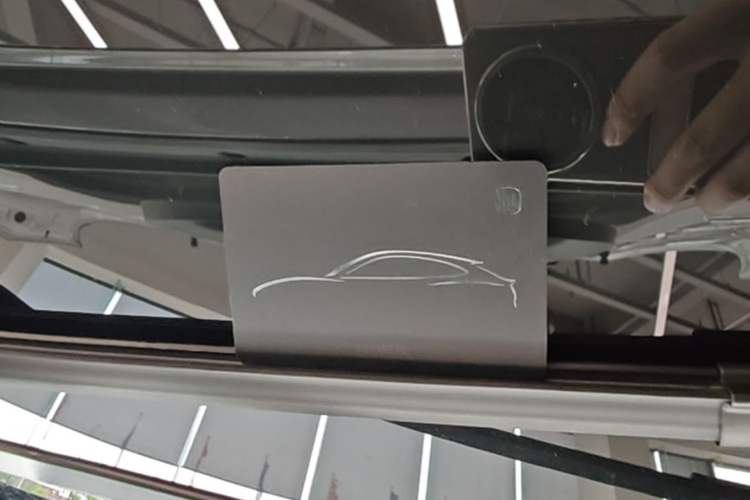 Used Xiaomi Auto YU7 2025 Ultra-Long Range High-Performance All-Wheel-Drive Max Edition Vehicle Key