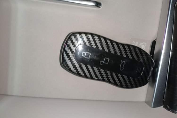 Used Xiaomi Auto YU7 2025 Ultra-Long Range All-Wheel Drive Pro Version Vehicle Key