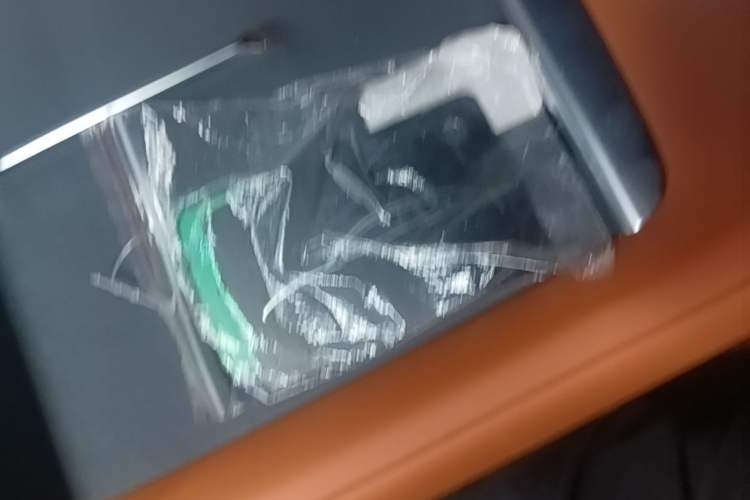 Used Xiaomi Auto YU7 2025 Ultra-Long Range High-Performance All-Wheel-Drive Max Edition Vehicle Key
