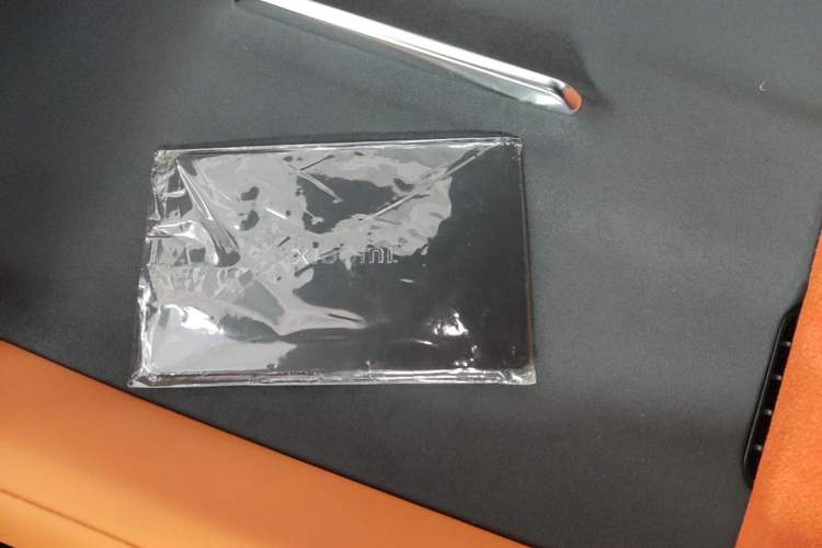 Used Xiaomi Auto YU7 2025 Ultra-Long Range High-Performance All-Wheel-Drive Max Edition Vehicle Key