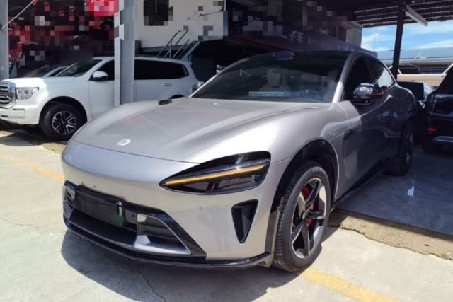 Used Xiaomi Auto YU7 2025 Ultra-Long Range High-Performance All-Wheel-Drive Max Edition