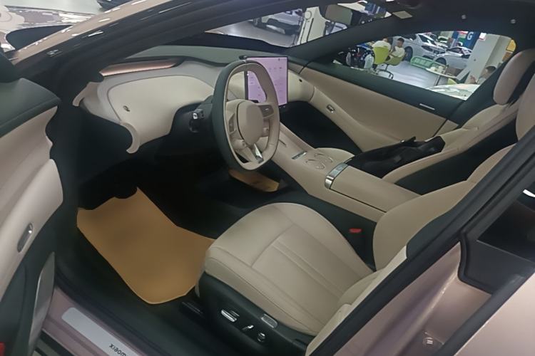 Used Xiaomi Auto YU7 2025 Ultra-Long Range All-Wheel Drive Pro Version Driver Seat