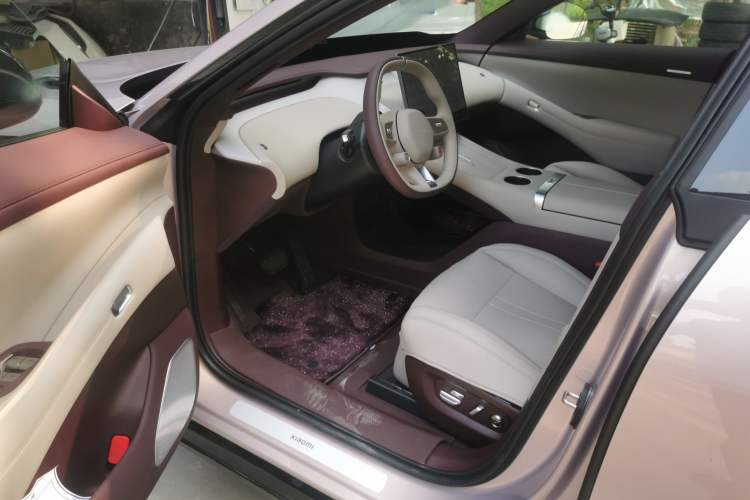 Used Xiaomi Auto YU7 2025 Ultra-Long Range Rear-Wheel Drive Version Driver Seat