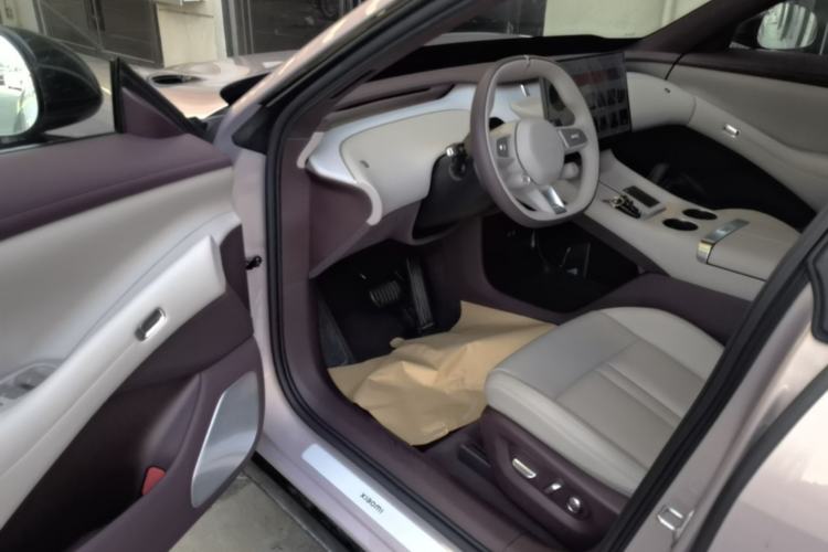 Used Xiaomi Auto YU7 2025 Ultra-Long Range Rear-Wheel Drive Version Driver Seat