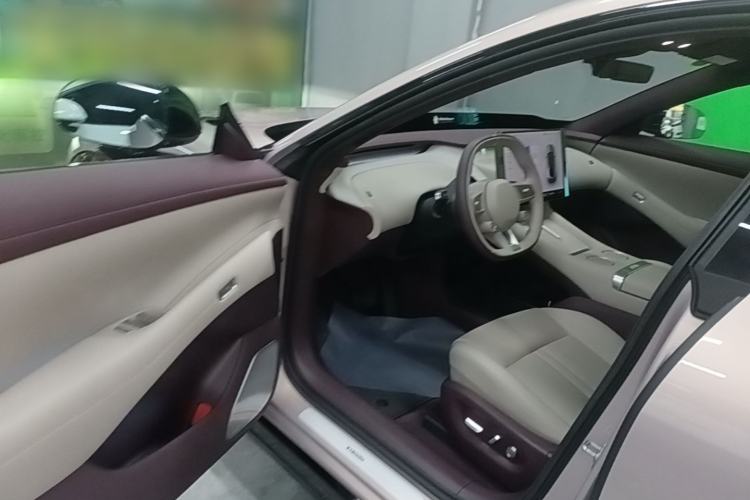 Used Xiaomi Auto YU7 2025 Ultra-Long Range Rear-Wheel Drive Version Driver Seat