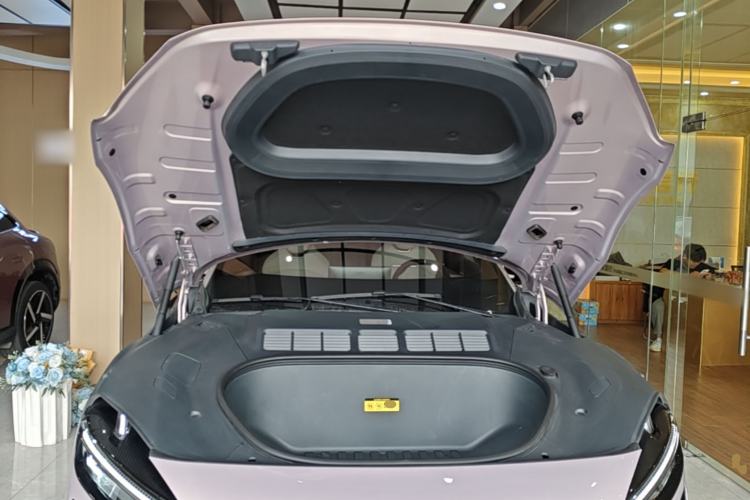 Used Xiaomi Auto YU7 2025 Ultra-Long Range High-Performance All-Wheel-Drive Max Edition Engine Bay