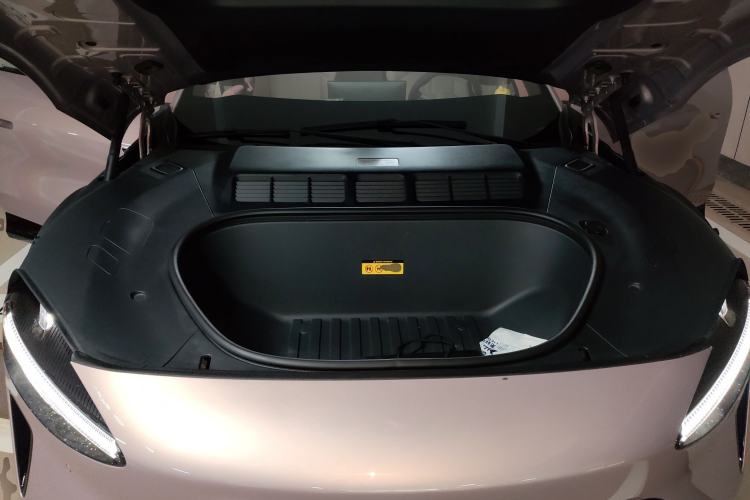 Used Xiaomi Auto YU7 2025 Ultra-Long Range All-Wheel Drive Pro Version Engine Bay
