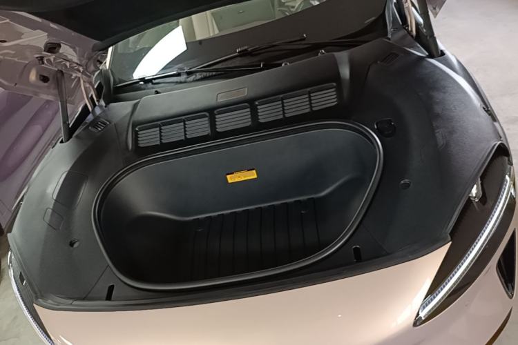 Used Xiaomi Auto YU7 2025 Ultra-Long Range High-Performance All-Wheel-Drive Max Edition Engine Bay