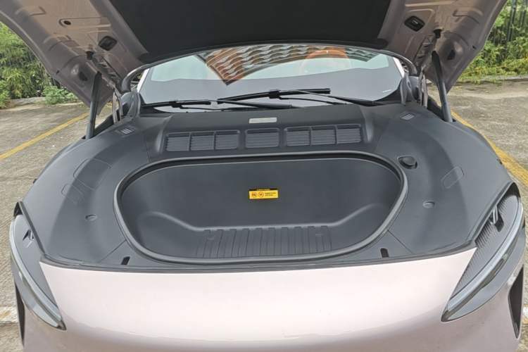 Used Xiaomi Auto YU7 2025 Ultra-Long Range All-Wheel Drive Pro Version Engine Bay