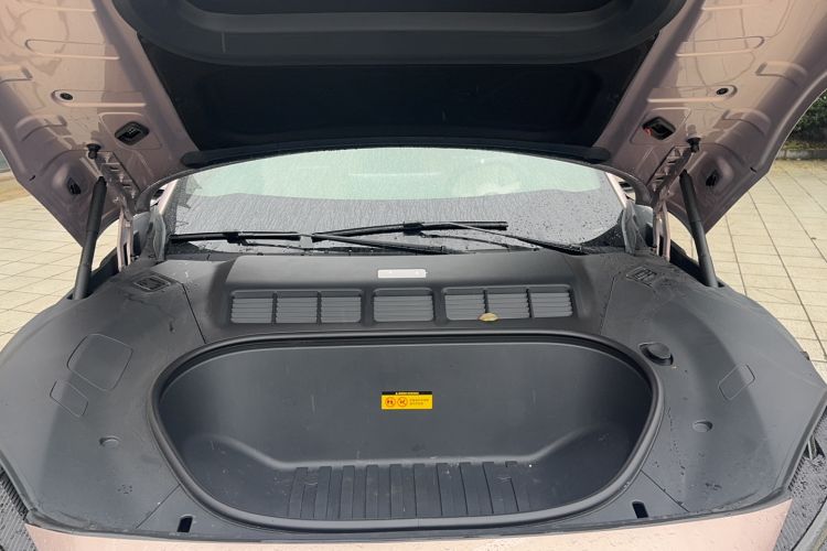 Used Xiaomi Auto YU7 2025 Ultra-Long Range Rear-Wheel Drive Version Engine Bay