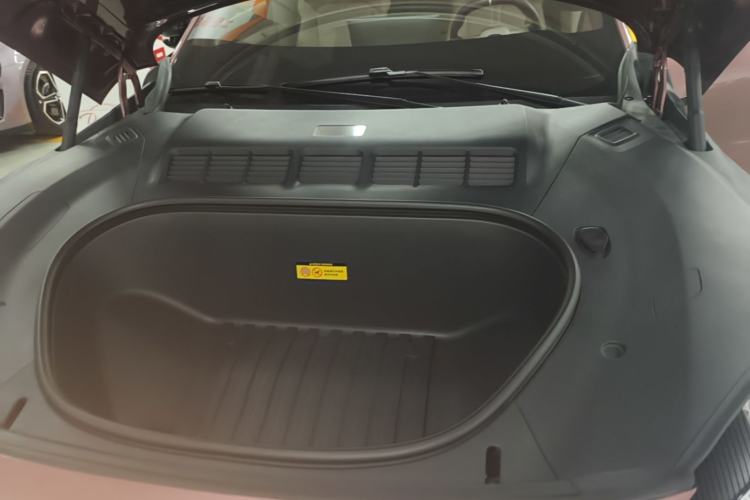 Used Xiaomi Auto YU7 2025 Ultra-Long Range High-Performance All-Wheel-Drive Max Edition Engine Bay