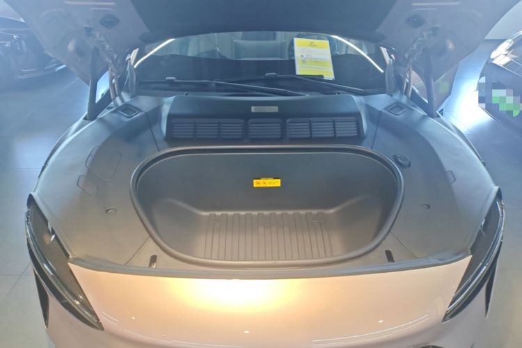 Used Xiaomi Auto YU7 2025 Ultra-Long Range High-Performance All-Wheel-Drive Max Edition Engine Bay