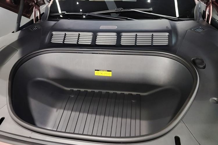 Used Xiaomi Auto YU7 2025 Ultra-Long Range High-Performance All-Wheel-Drive Max Edition Engine Bay