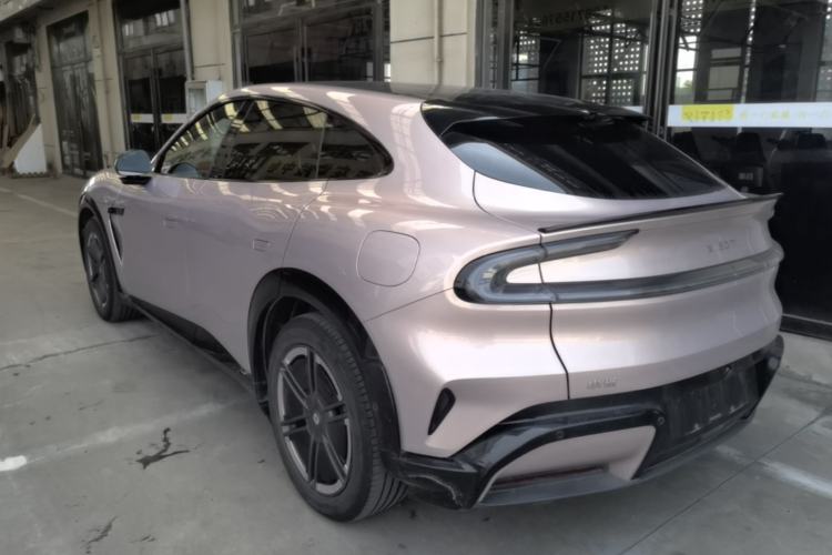 Used Xiaomi Auto YU7 2025 Ultra-Long Range Rear-Wheel Drive Version Exterior 2