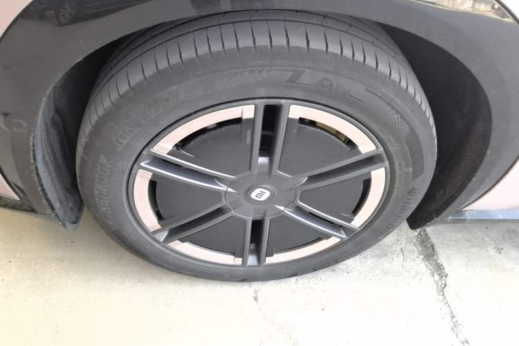 Used Xiaomi Auto YU7 2025 Ultra-Long Range Rear-Wheel Drive Version Exterior 4