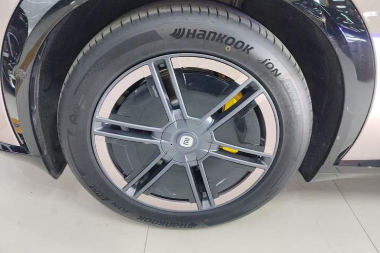 Used Xiaomi Auto YU7 2025 Ultra-Long Range Rear-Wheel Drive Version Exterior 4