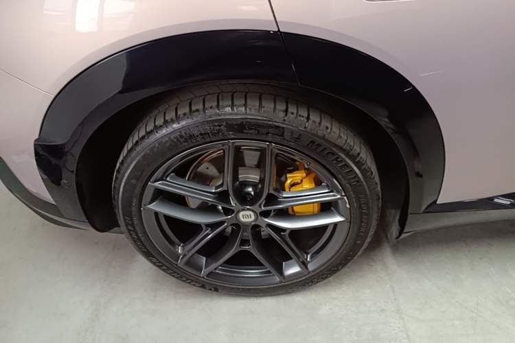 Used Xiaomi Auto YU7 2025 Ultra-Long Range High-Performance All-Wheel-Drive Max Edition Exterior 5