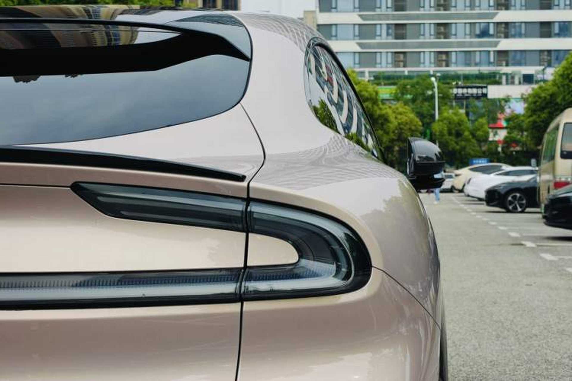 Used Xiaomi Auto YU7 2025 Ultra-Long Range High-Performance All-Wheel-Drive Max Edition Exterior 6