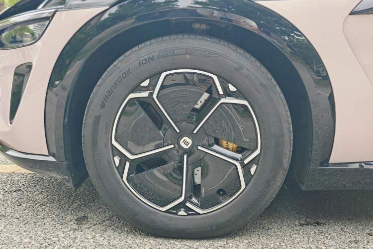 Used Xiaomi Auto YU7 2025 Ultra-Long Range High-Performance All-Wheel-Drive Max Edition Exterior 8